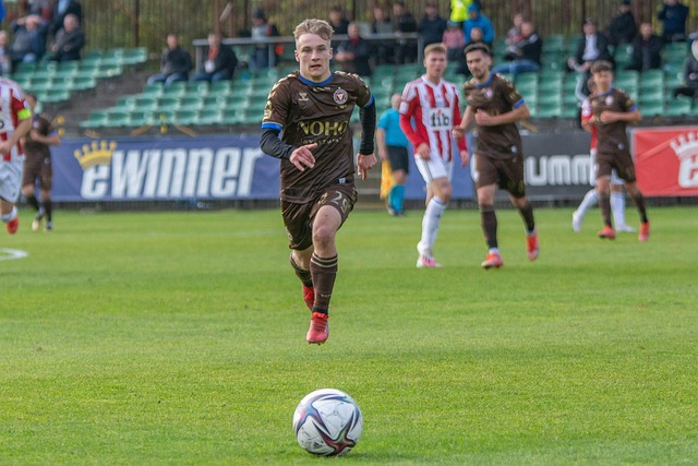 足球竞技与 足球竞技与