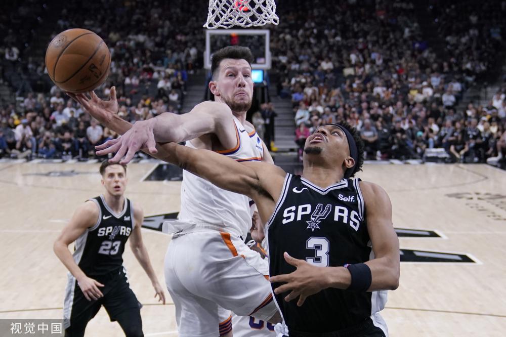 球队的板凳 球队的板凳