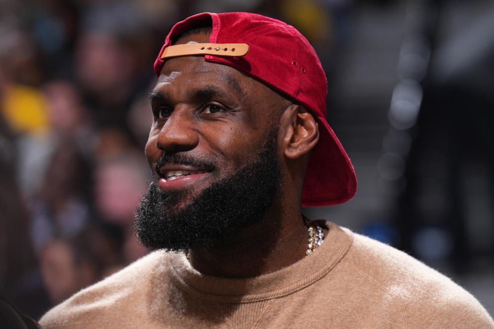 屡造险获 屡造险获